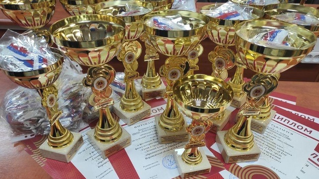 Около 120 тысяч воронежских школьников выполняют нормативы ГТО. Около 120 тысяч воронежских школьников выполняют нормативы ГТО.